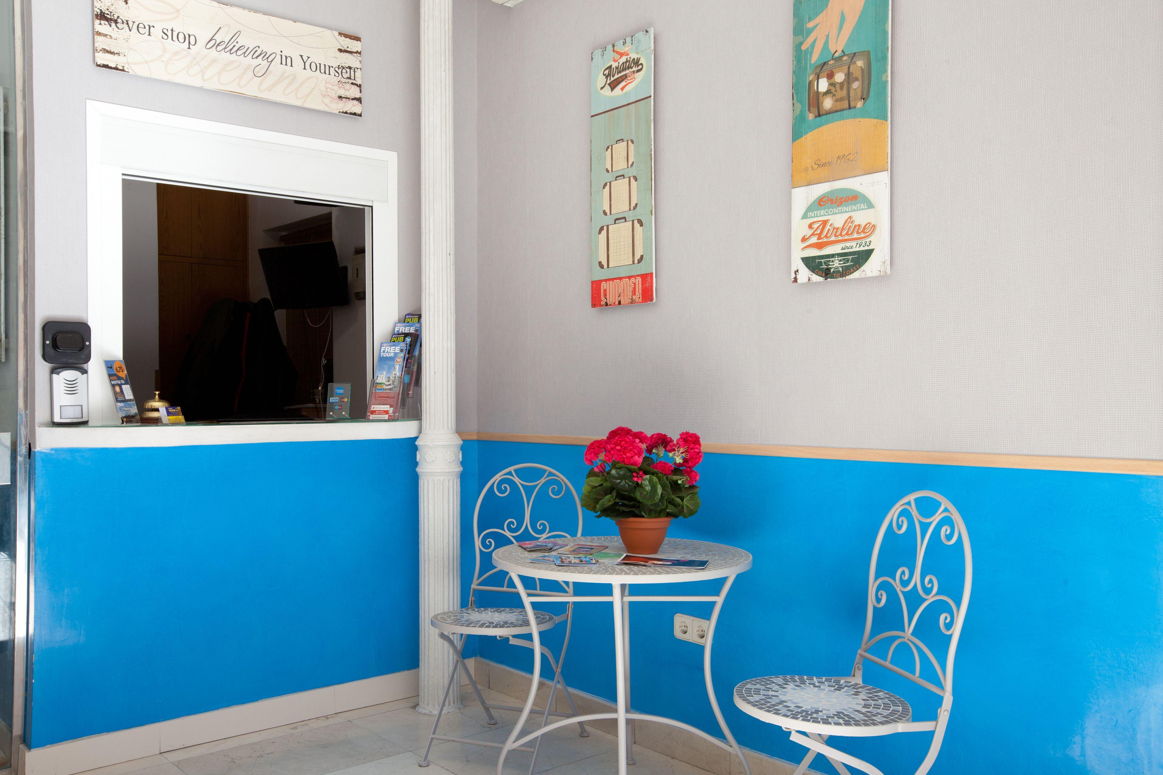 Hostal Montaloya — Photos 1